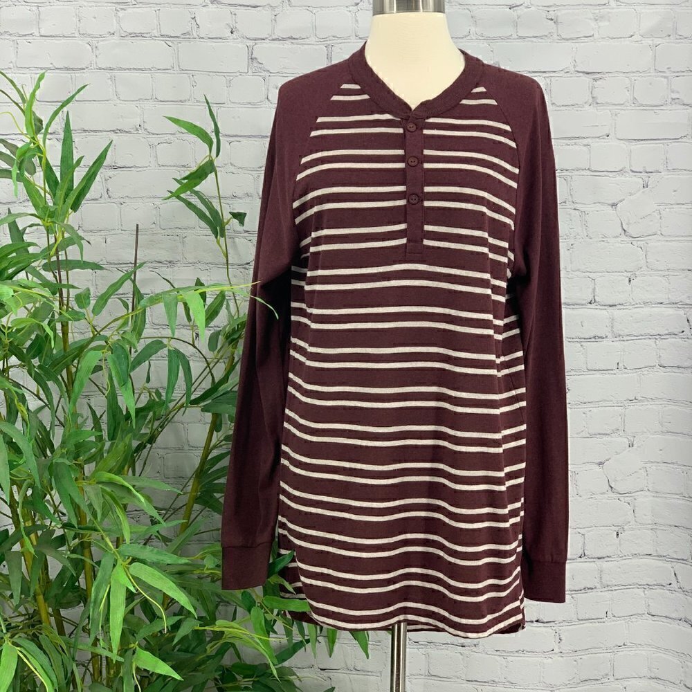🎉LuLaRoe Maroon w/ Cream Stripe Long Sleeve Mark - Picture 8 of 8
